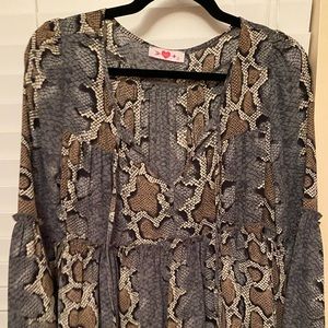 BuddyLove - Bell Sleeve top